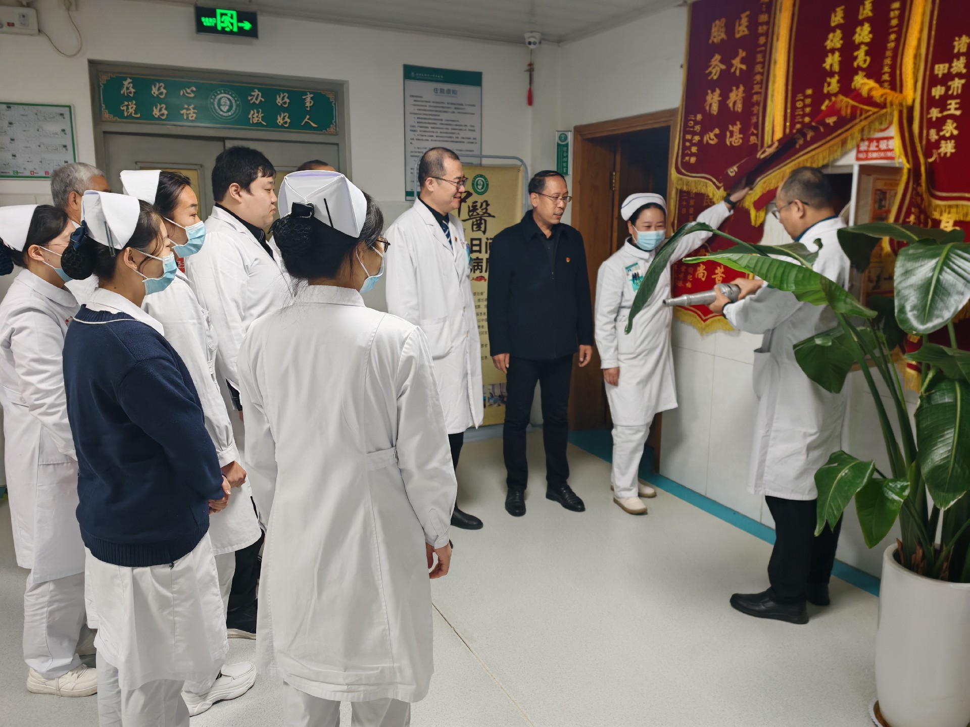 1731658700101940.jpg 78adf155d702fe05645877f92af410b.jpg