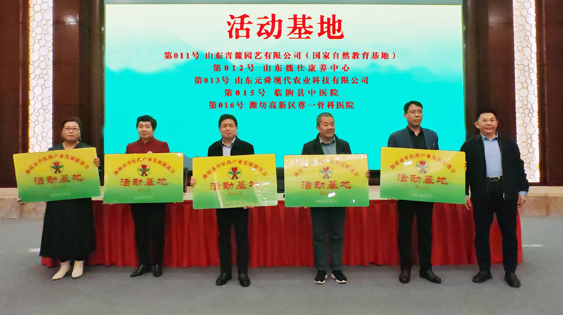 1742780951945127.jpg e53ad1997aadcd75eda235dda38a258.jpg