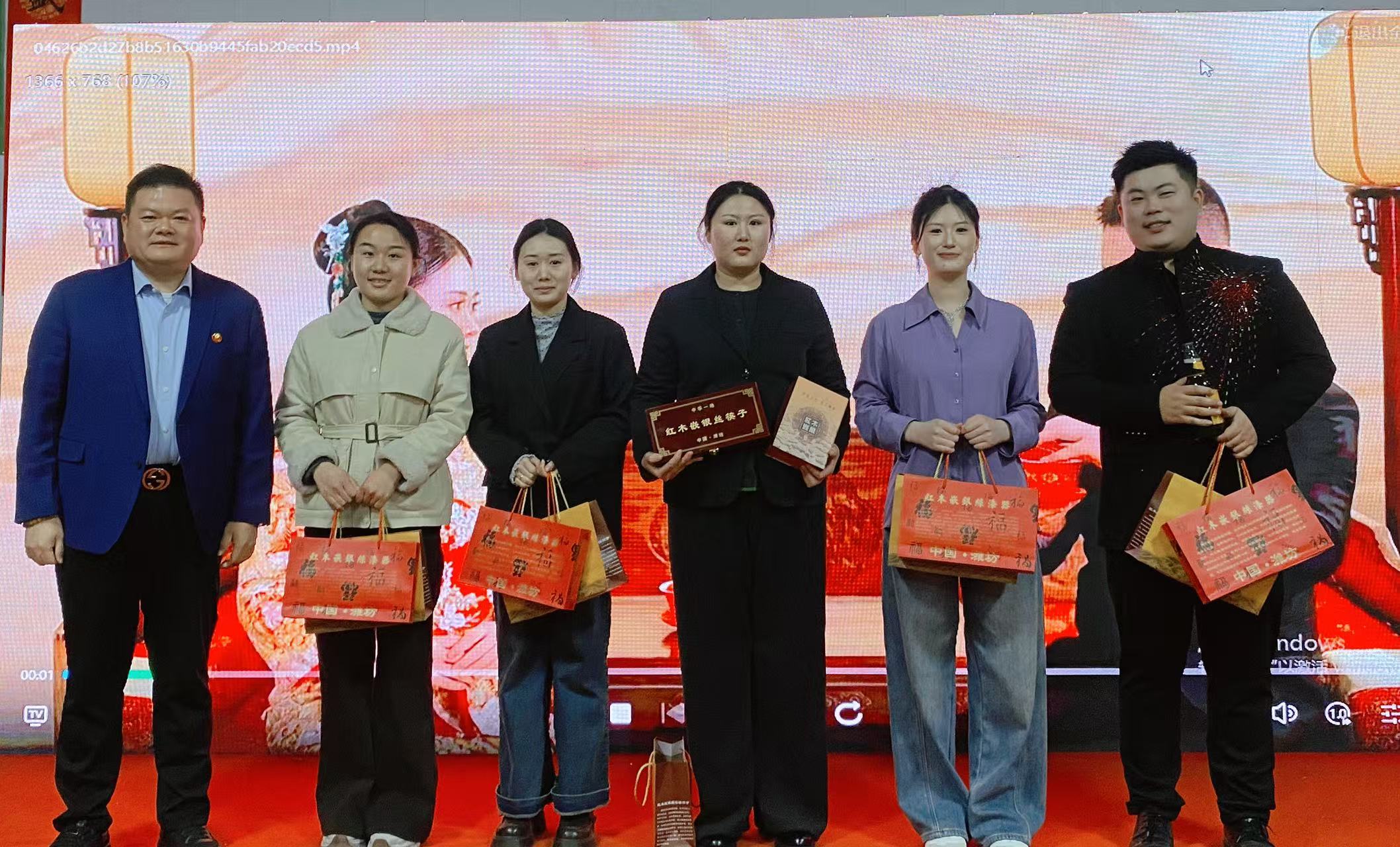 073b012401692f05ad81d282a664600e.jpg 073b012401692f05ad81d282a664600e.jpg