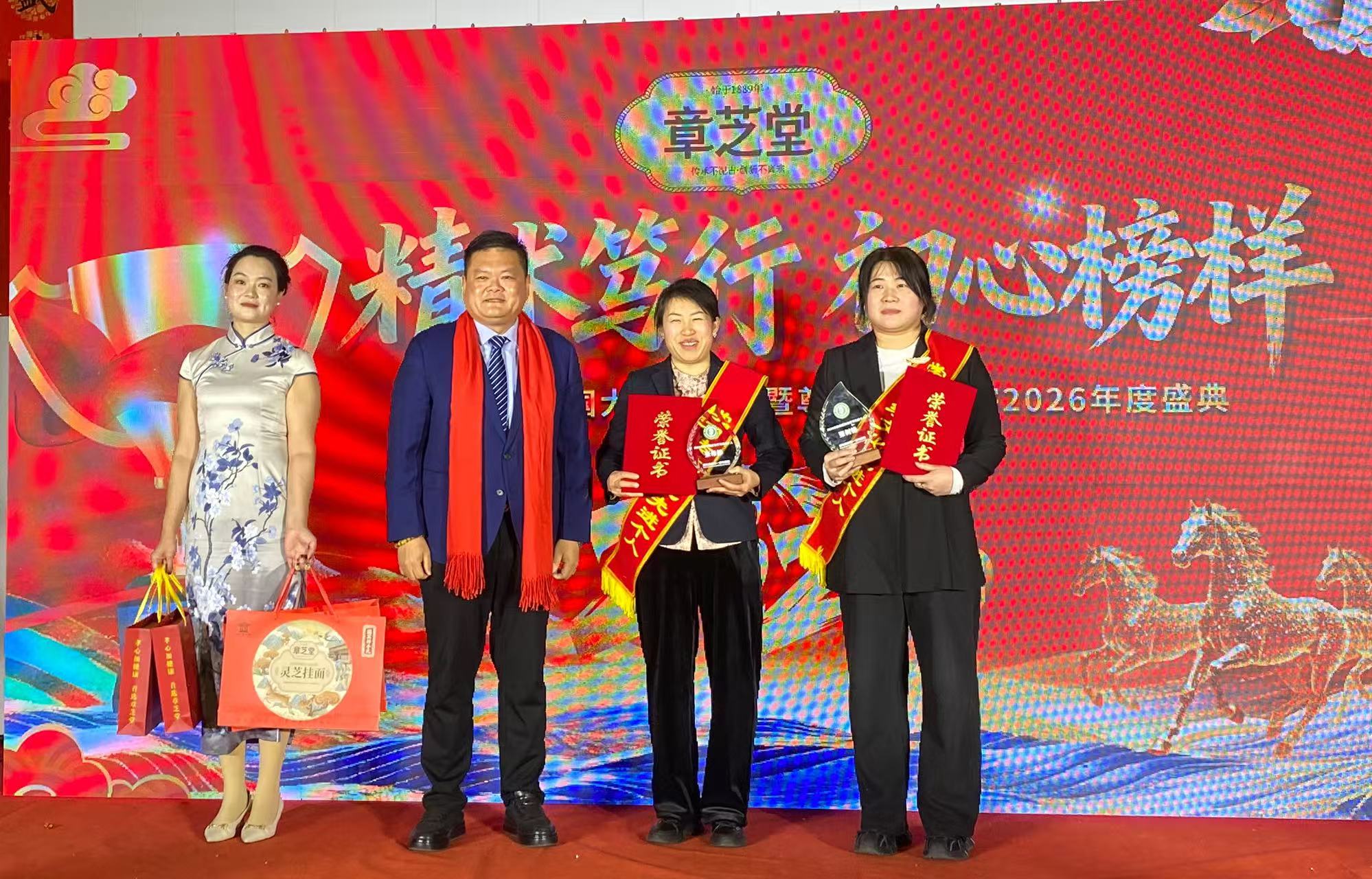 dbc0fc7b98bb67a23b0ab23db39c58c1.jpg dbc0fc7b98bb67a23b0ab23db39c58c1.jpg